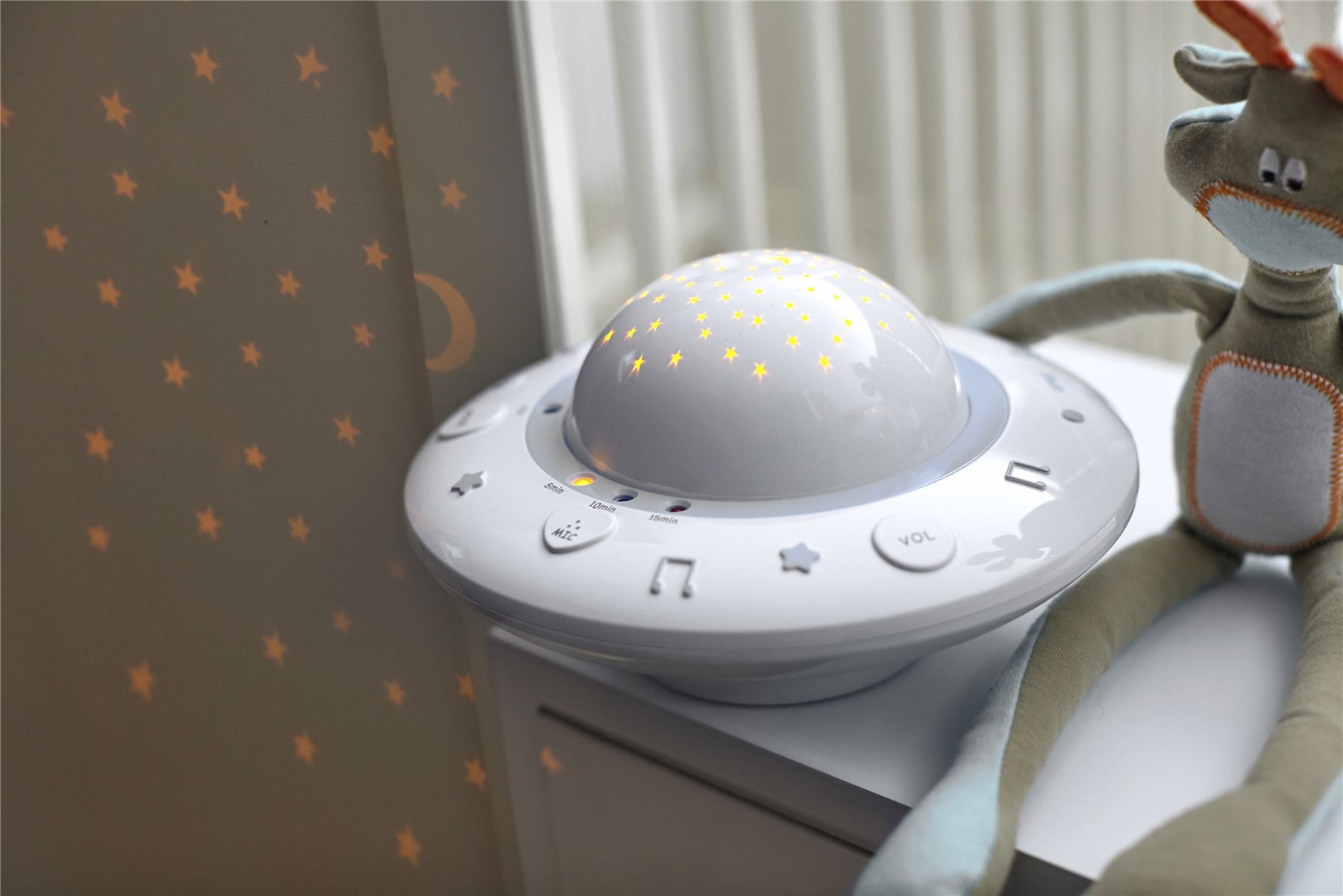 Alecto Starry Sky Nusery Projector with Adjustable Play Time | Voice Activated | Music & Light | White / Grey