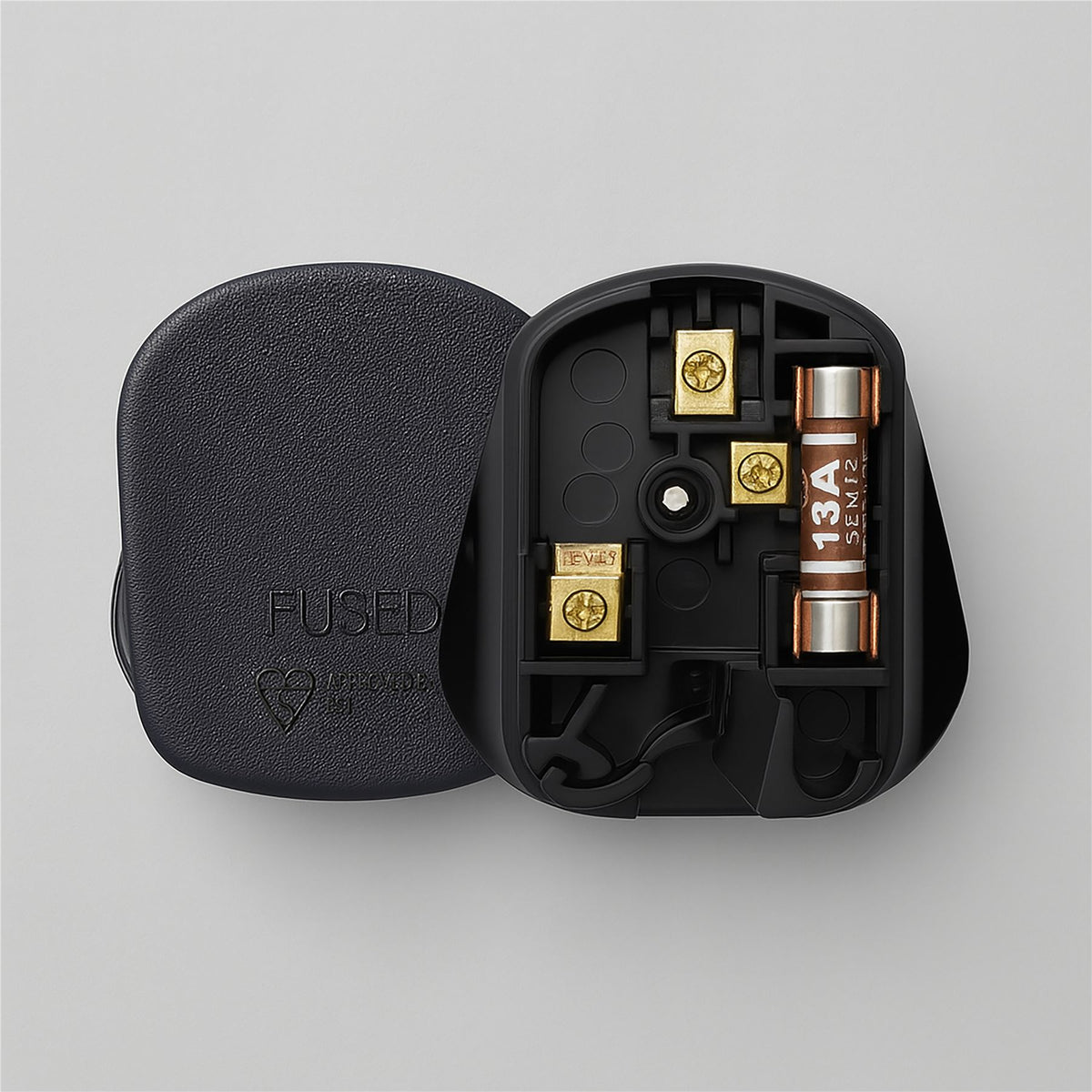 Rewireable Quick Fit 3 Pin UK Mains Plug Fitted with 13A Amp Fuse Blac
