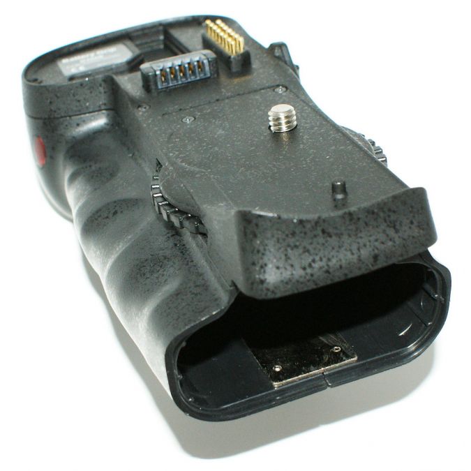 Ex-Pro® Power Grip Nikon D10 (EN-EL3e) Series for Nikon, with Infrared Remote shutter release.