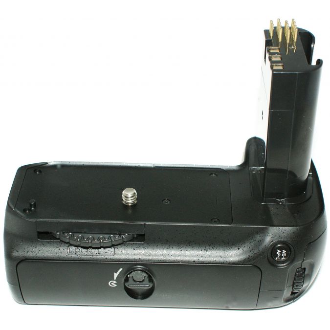 Ex-Pro® Power Grip Nikon MB-D80 (EN-EL3e) Series for Nikon, with infrared remote shutter release.